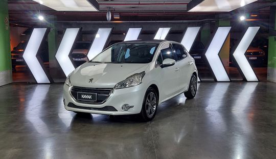 Peugeot • 208