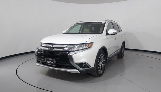 Mitsubishi • Outlander