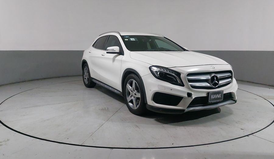 Mercedes Benz Clase Gla 2.0 GLA 250 CGI SPORT STECH PAN Suv 2015