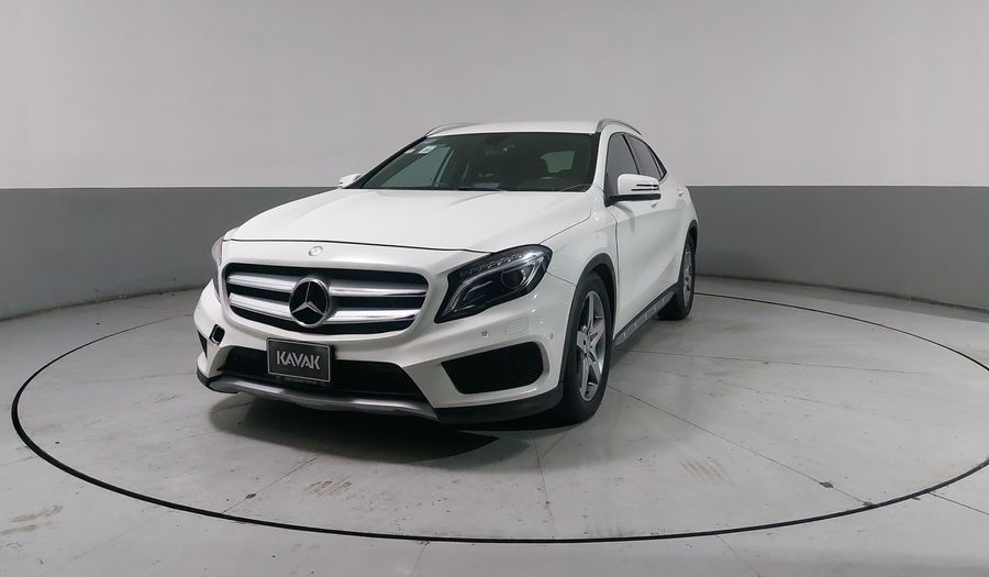 Mercedes Benz Clase Gla 2.0 GLA 250 CGI SPORT STECH PAN Suv 2015