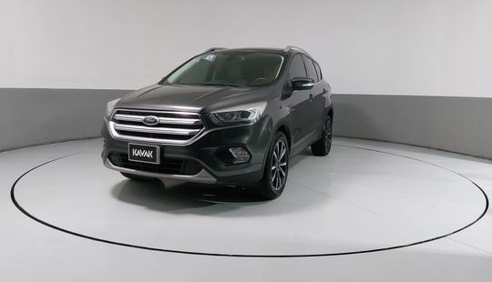 Ford • Escape