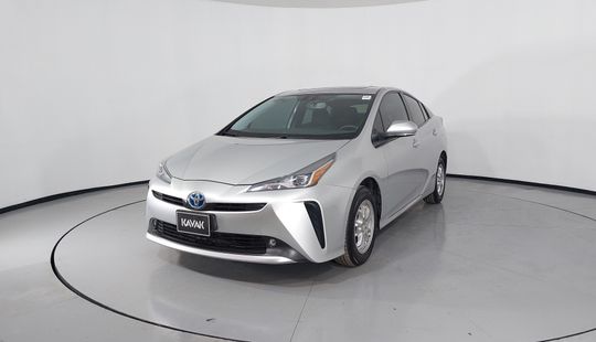 Toyota • Prius