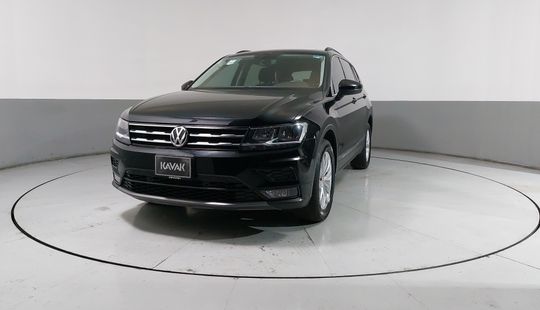 Volkswagen • Tiguan