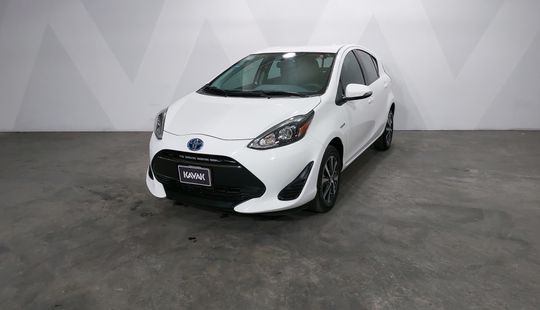 Toyota • Prius C