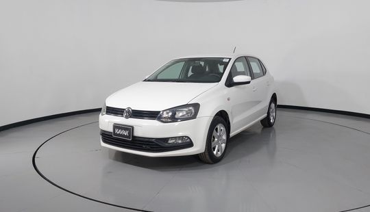 Volkswagen • Polo