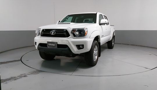 Toyota • Tacoma