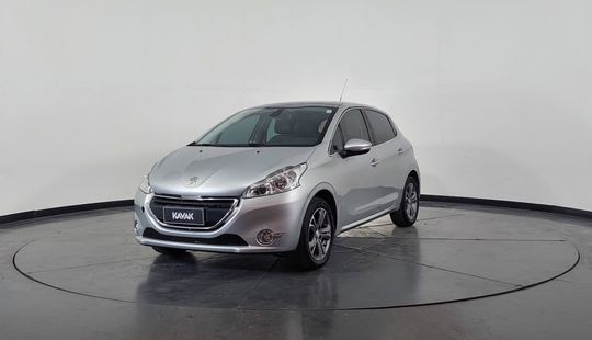 Peugeot • 208