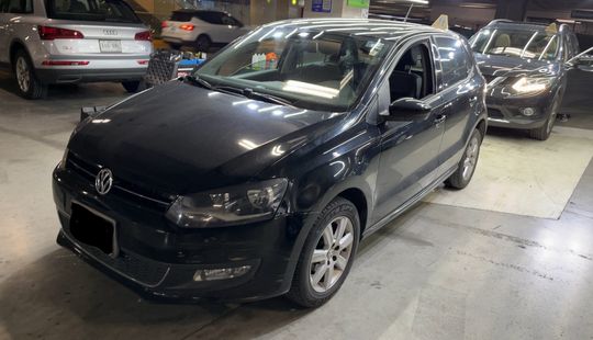 Volkswagen • Polo