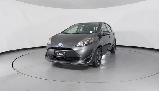 Toyota • Prius C