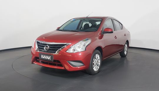 Nissan • Versa