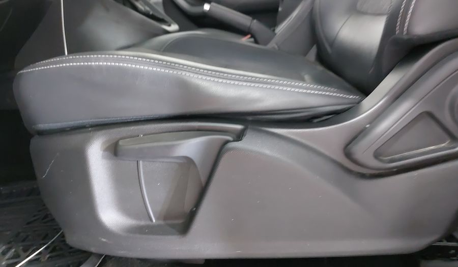 Peugeot Landtrek 2.4 ALLURE AUTO Pickup 2021