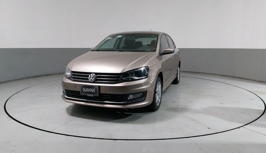 Volkswagen • Vento