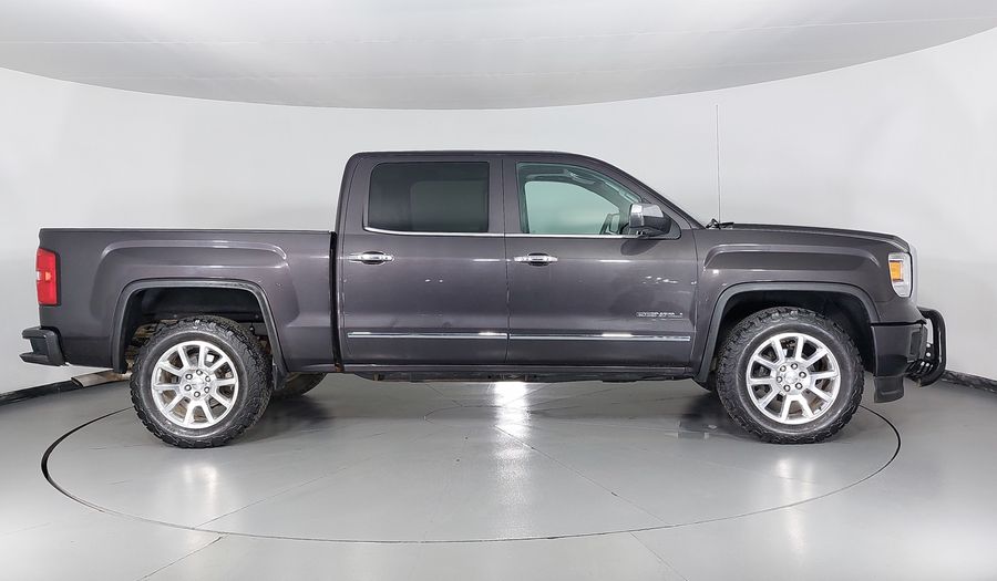 Gmc Sierra 6.2 DENALI E AT 4WD Pickup 2015