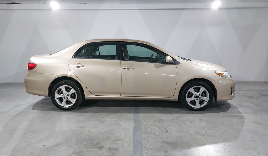 Toyota Corolla 1.8 XLE AT Sedan 2012