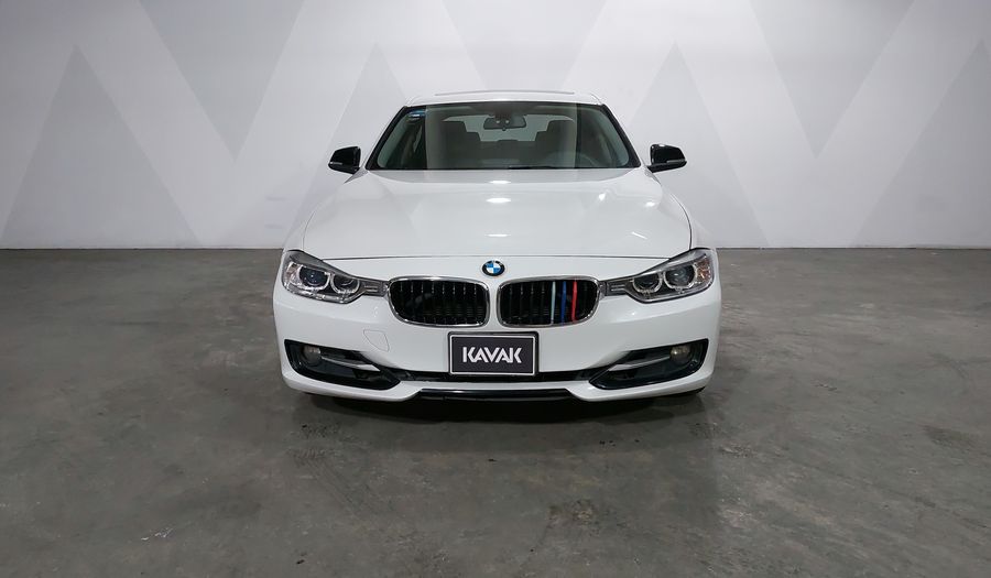 Bmw Serie 3 2.0 320IA SPORT LINE Sedan 2015