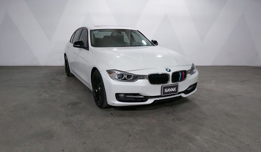 Bmw Serie 3 2.0 320IA SPORT LINE Sedan 2015