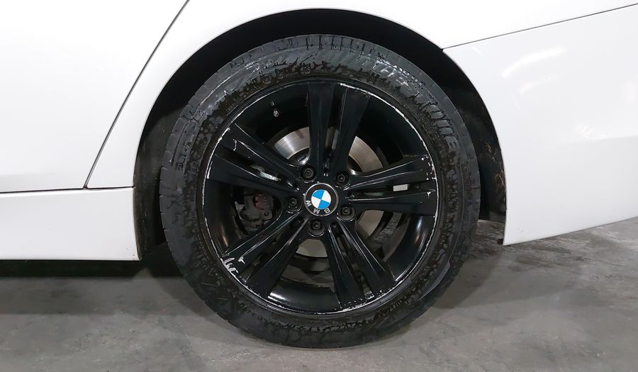 Bmw Serie 3 2.0 320IA SPORT LINE Sedan 2015