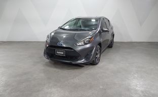 Toyota • Prius C