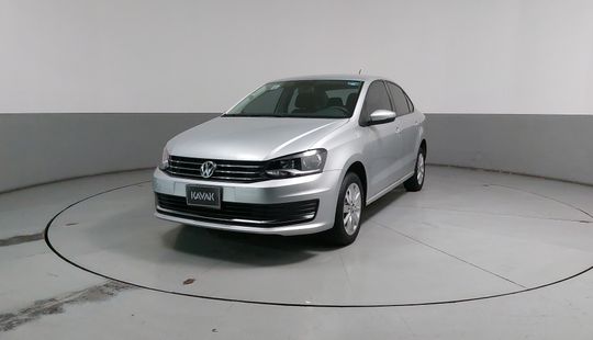 Volkswagen • Vento