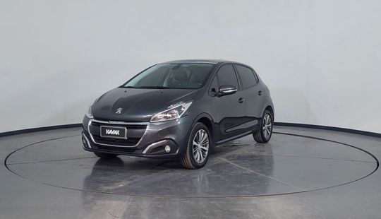 Peugeot • 208