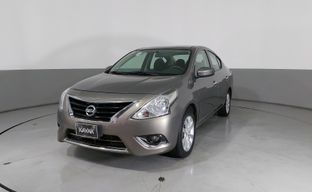 Nissan • Versa