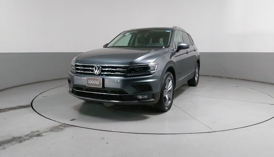 Volkswagen • Tiguan