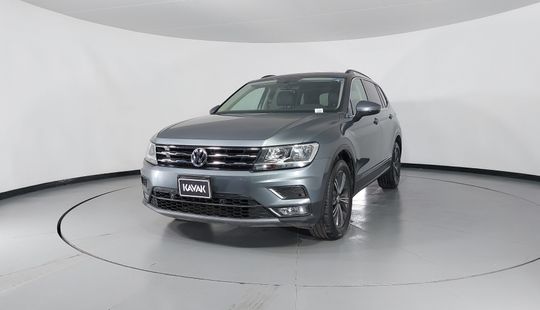 Volkswagen • Tiguan