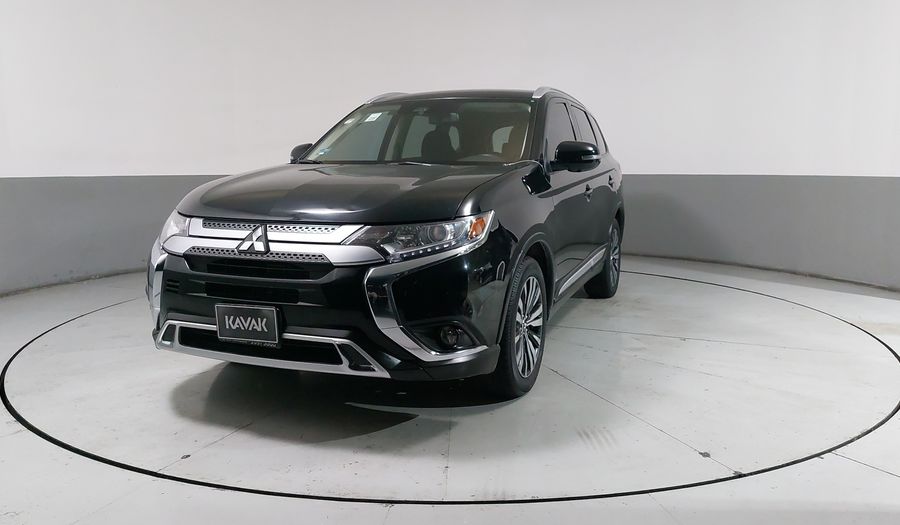 Mitsubishi Outlander 2.4 SE PLUS CVT Suv 2020