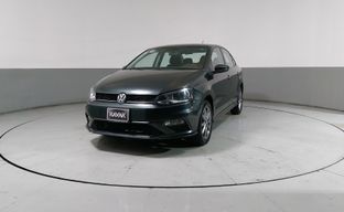 Volkswagen • Vento