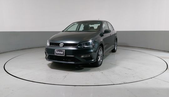 Volkswagen • Vento