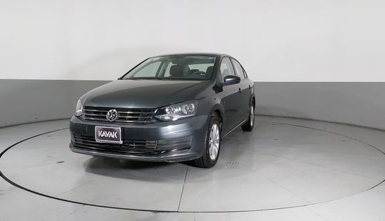 Volkswagen • Vento