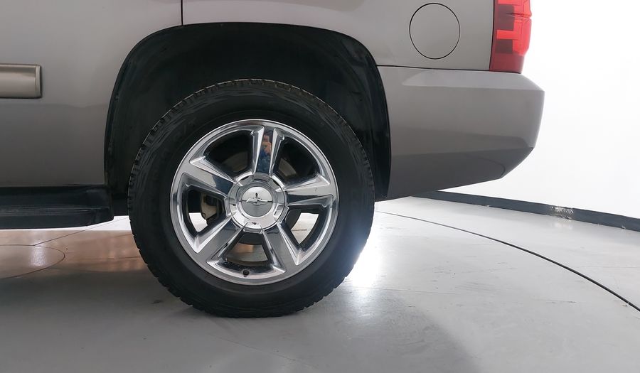 Chevrolet Tahoe 5.3 D PIEL DVD Suv 2014