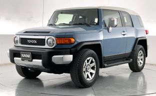 Toyota • FJ Cruiser