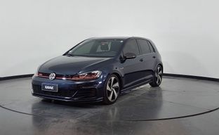 Volkswagen • Golf