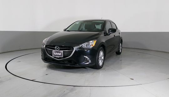 Mazda • Mazda 2