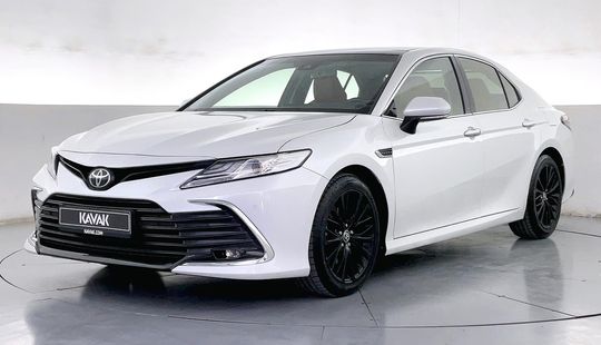 Toyota Camry SE+-2023