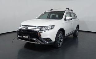 Mitsubishi • Outlander