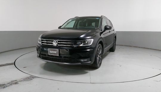 Volkswagen • Tiguan