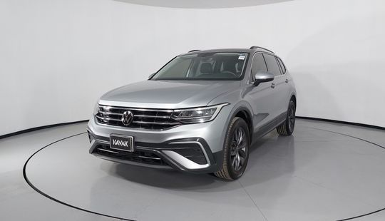 Volkswagen • Tiguan