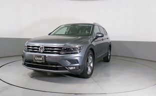 Volkswagen • Tiguan