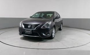 Nissan • Versa