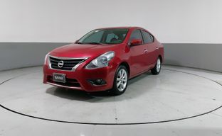 Nissan • Versa