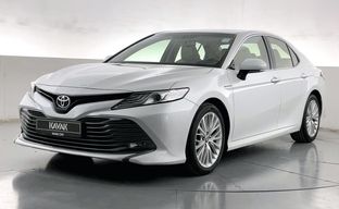 Toyota • Camry