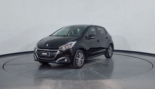 Peugeot • 208