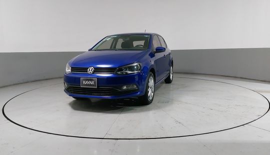 Volkswagen • Polo