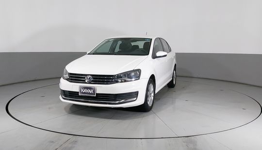 Volkswagen • Vento