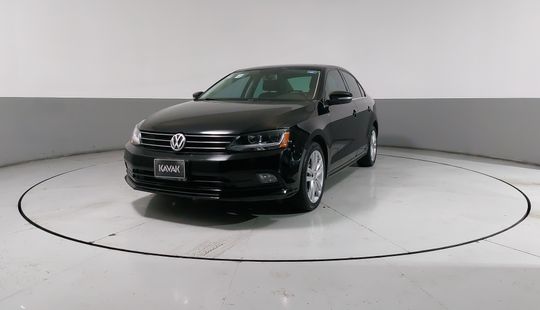 Volkswagen • Jetta