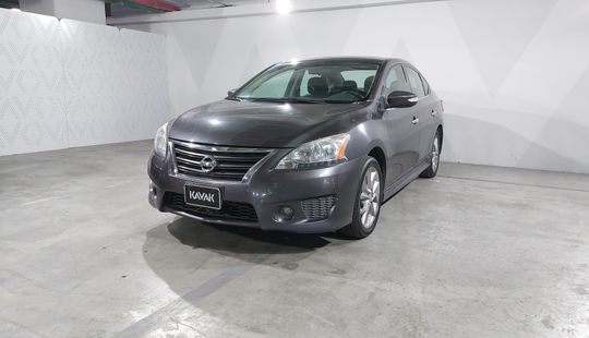 Nissan • Sentra