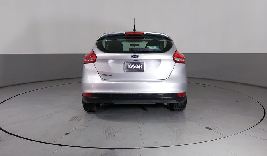 Ford Focus 2.0 SE AT Hatchback 2015