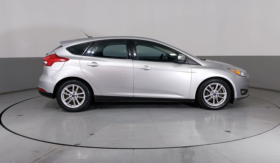 Ford Focus 2.0 SE AT Hatchback 2015